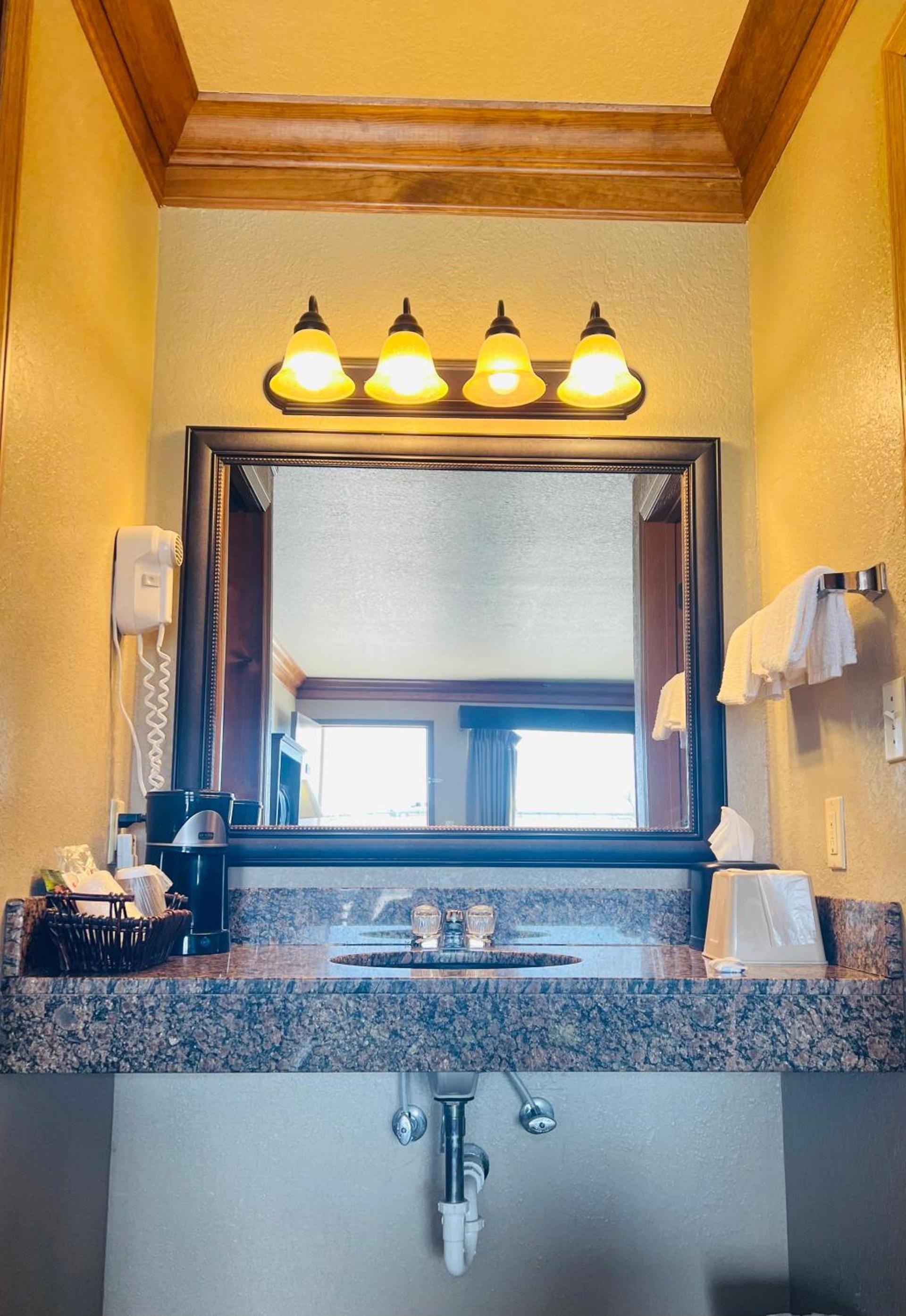 Cattle country lodge photo 26