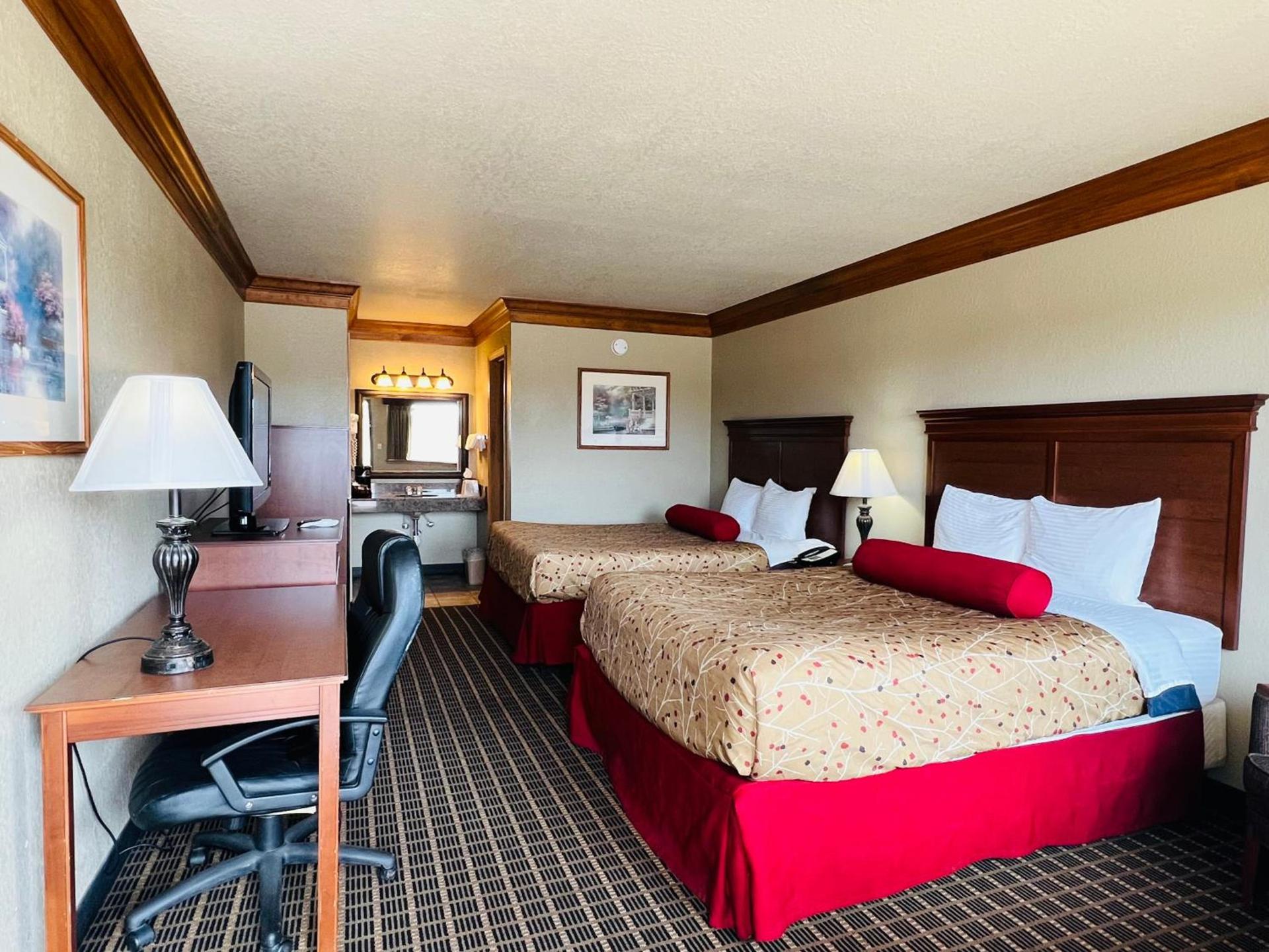 Cattle country lodge photo 28