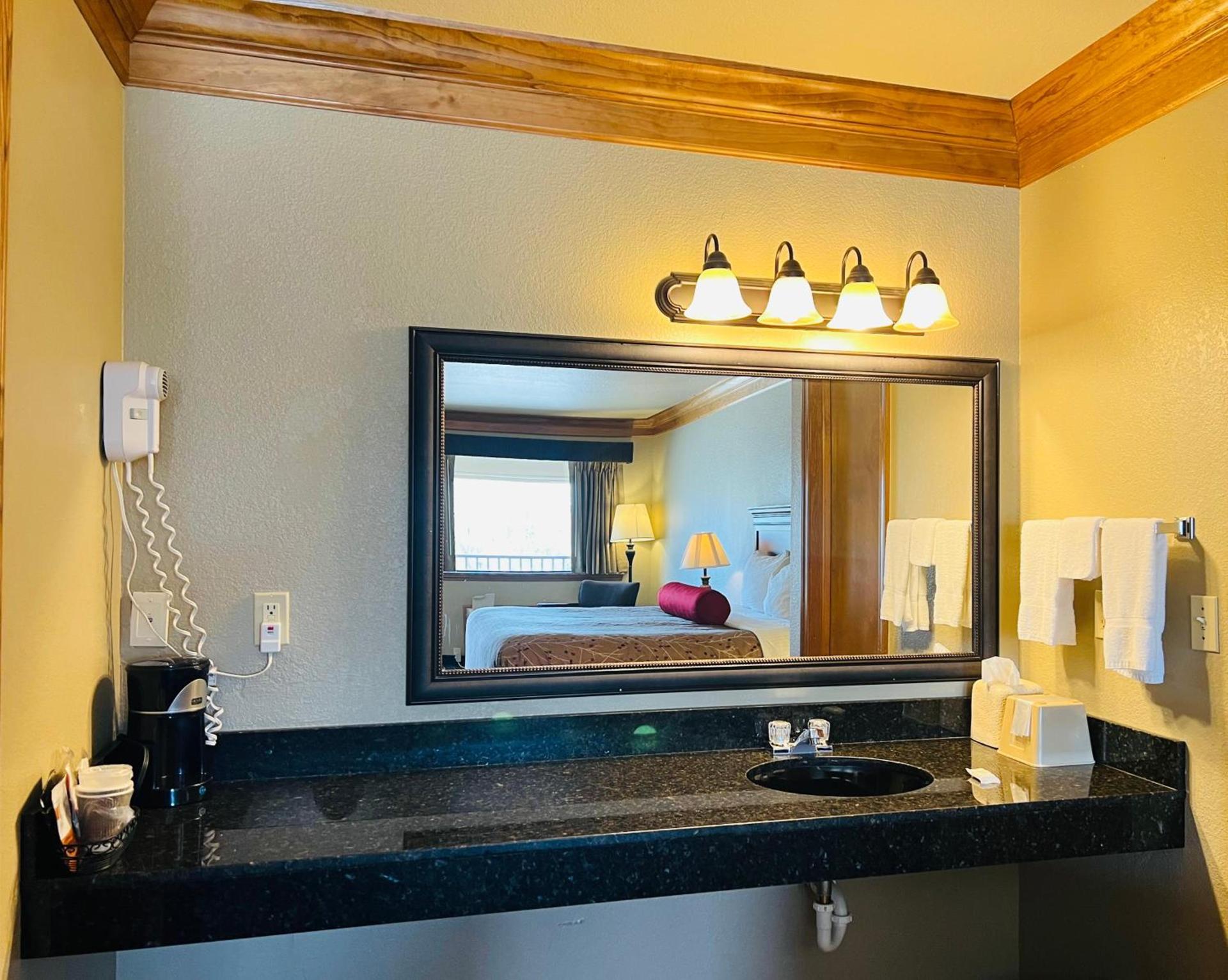 Cattle country lodge photo 35