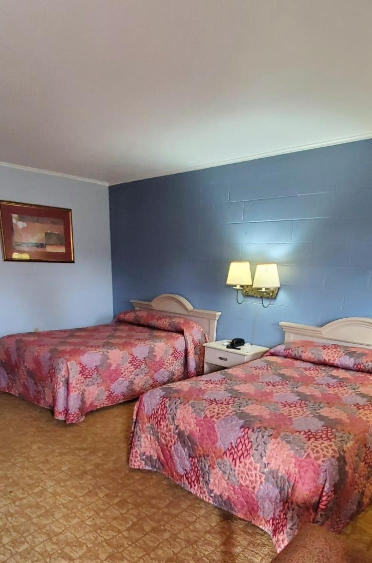 Deluxe Inn Jasper photo 4
