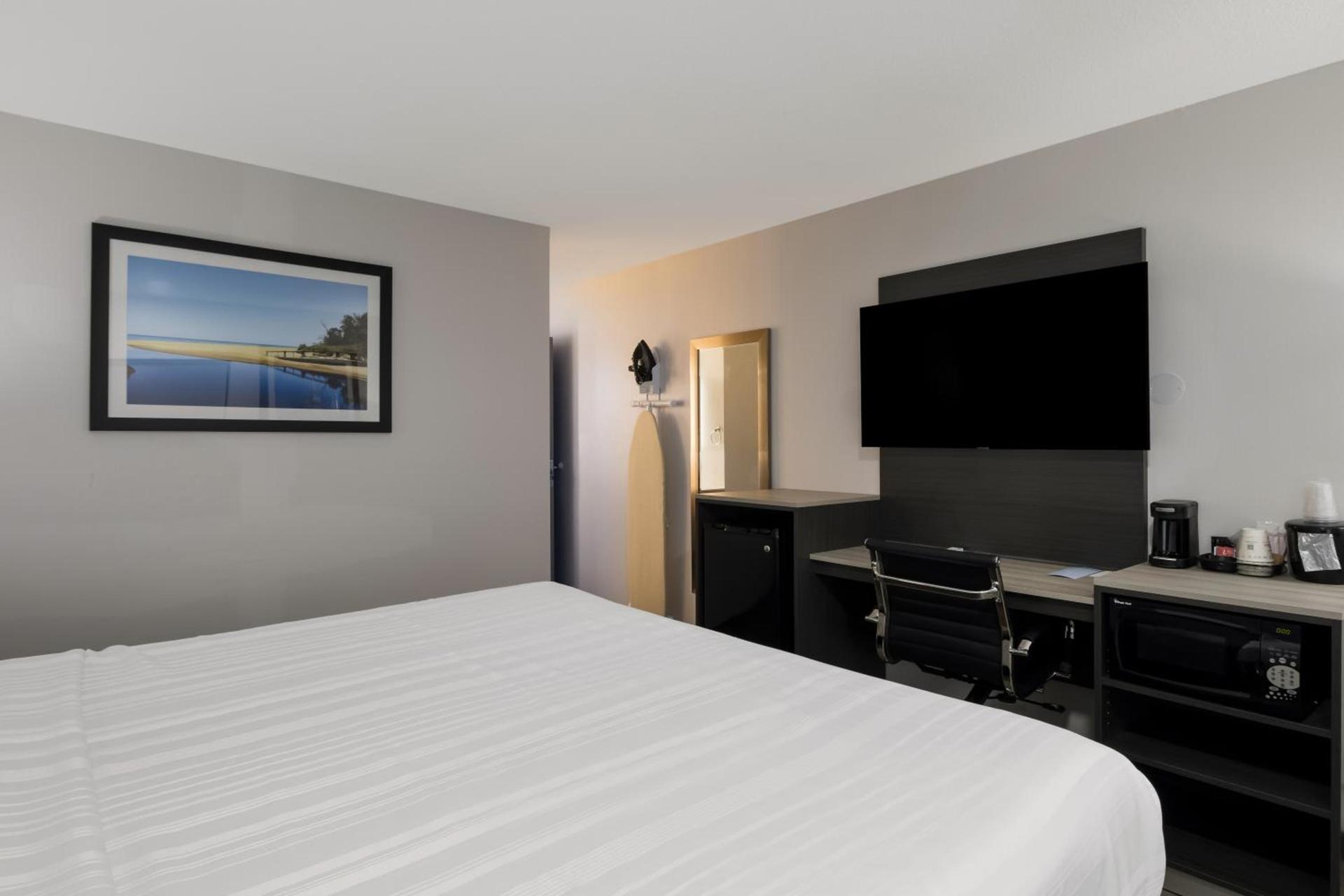Quality Inn South Bend near Notre Dame photo 69