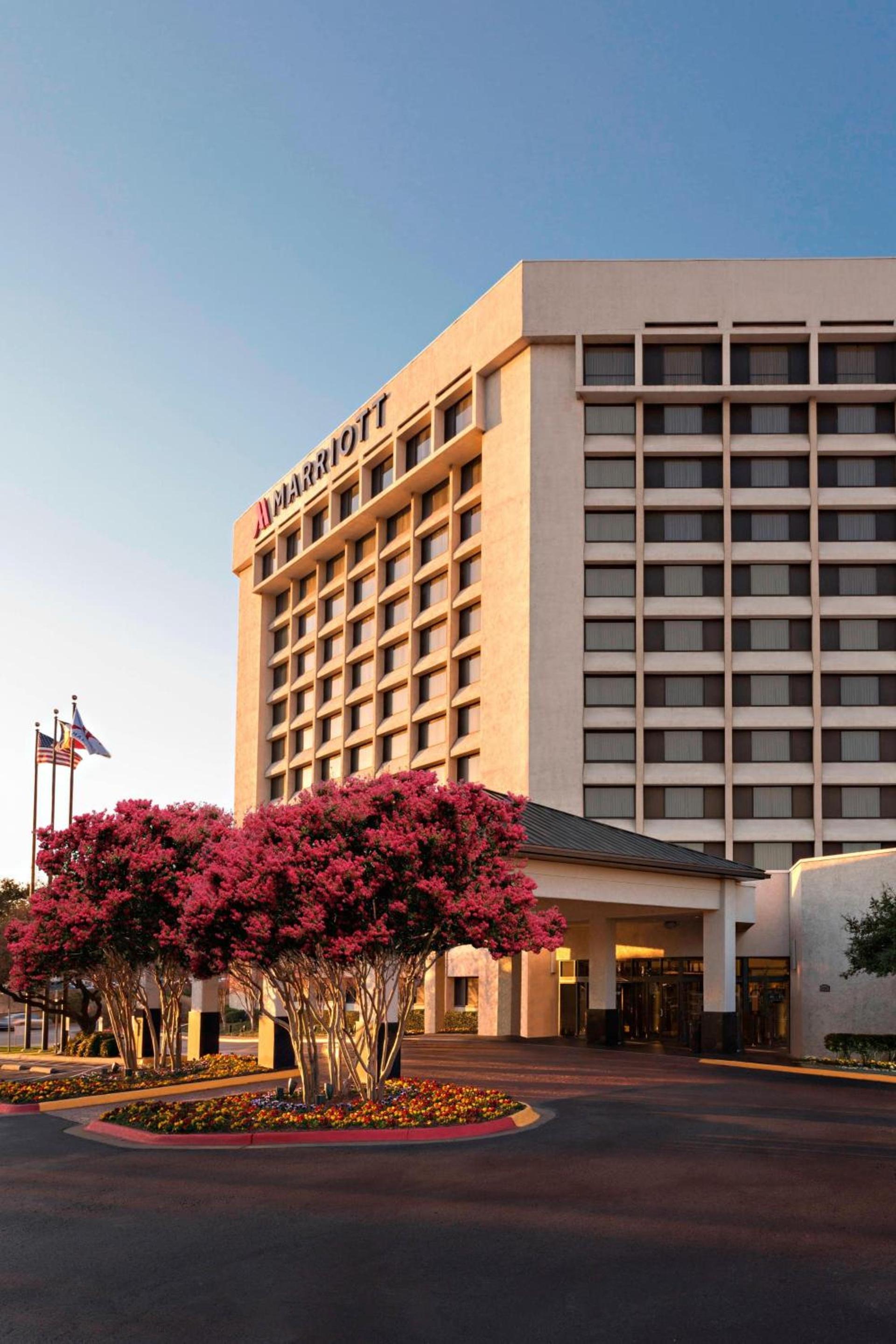 Dallas-Addison Marriott Quorum by the Galleria photo 5