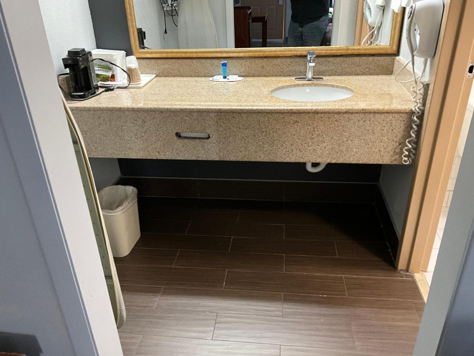 Ramada by Wyndham Macon photo 19