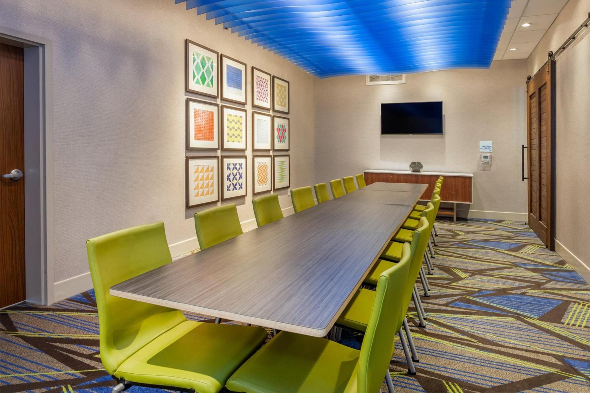 Holiday Inn Express & Suites Brunswick-Harpers Ferry Area by IHG photo 36