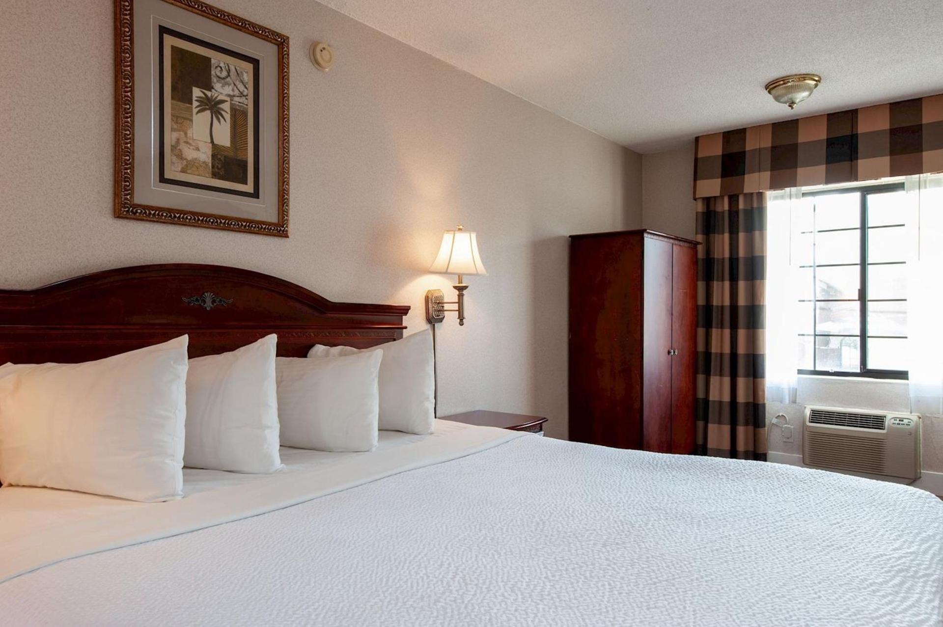 Studio City Court Yard Hotel photo 31