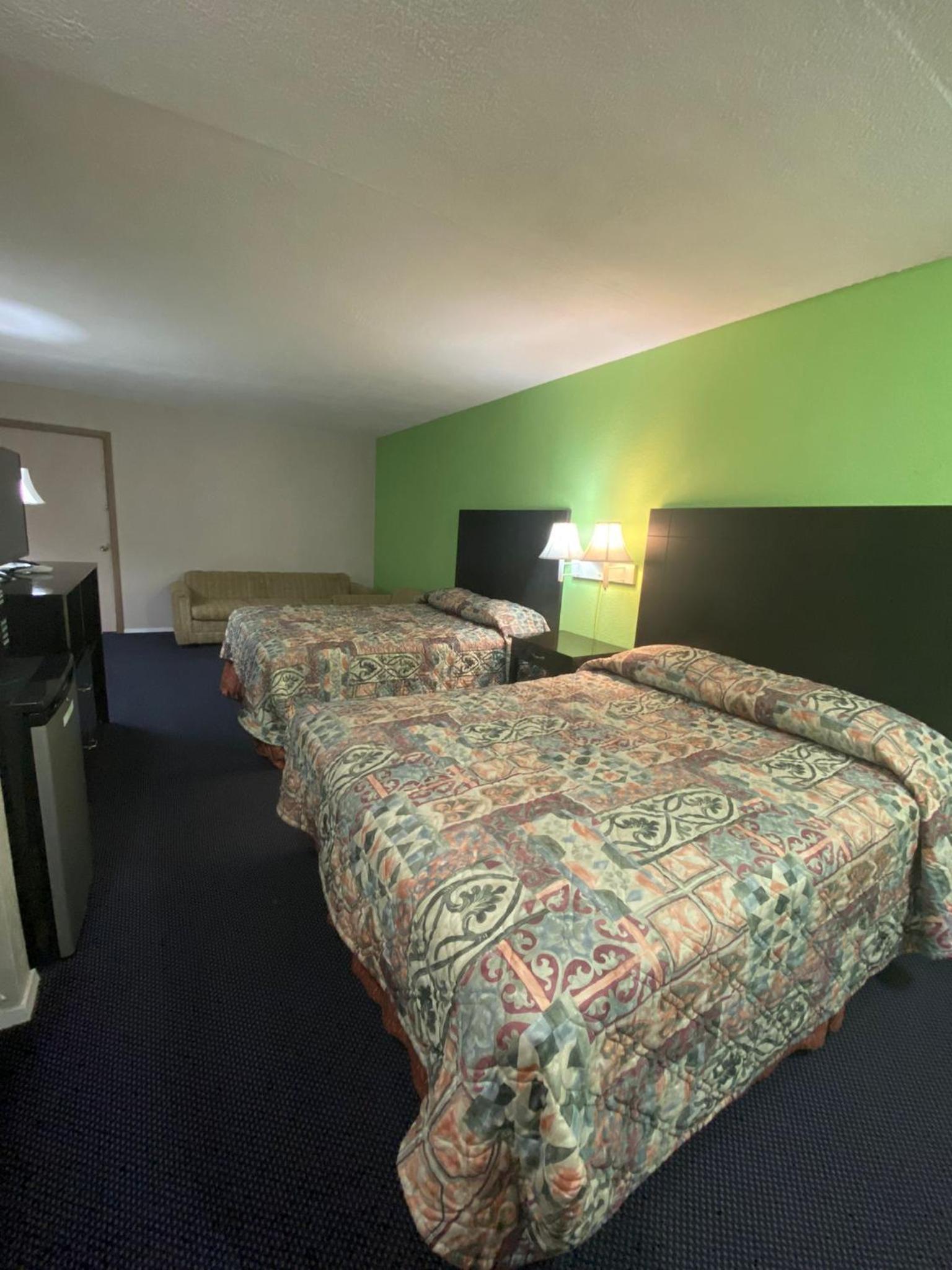 Sunrise Inn photo 11