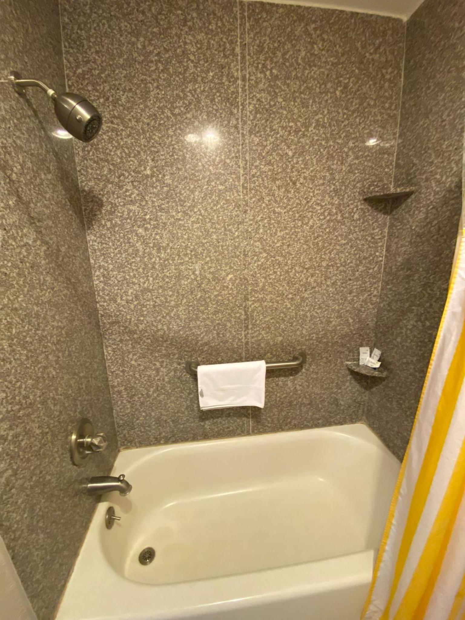 Sunrise Inn photo 15