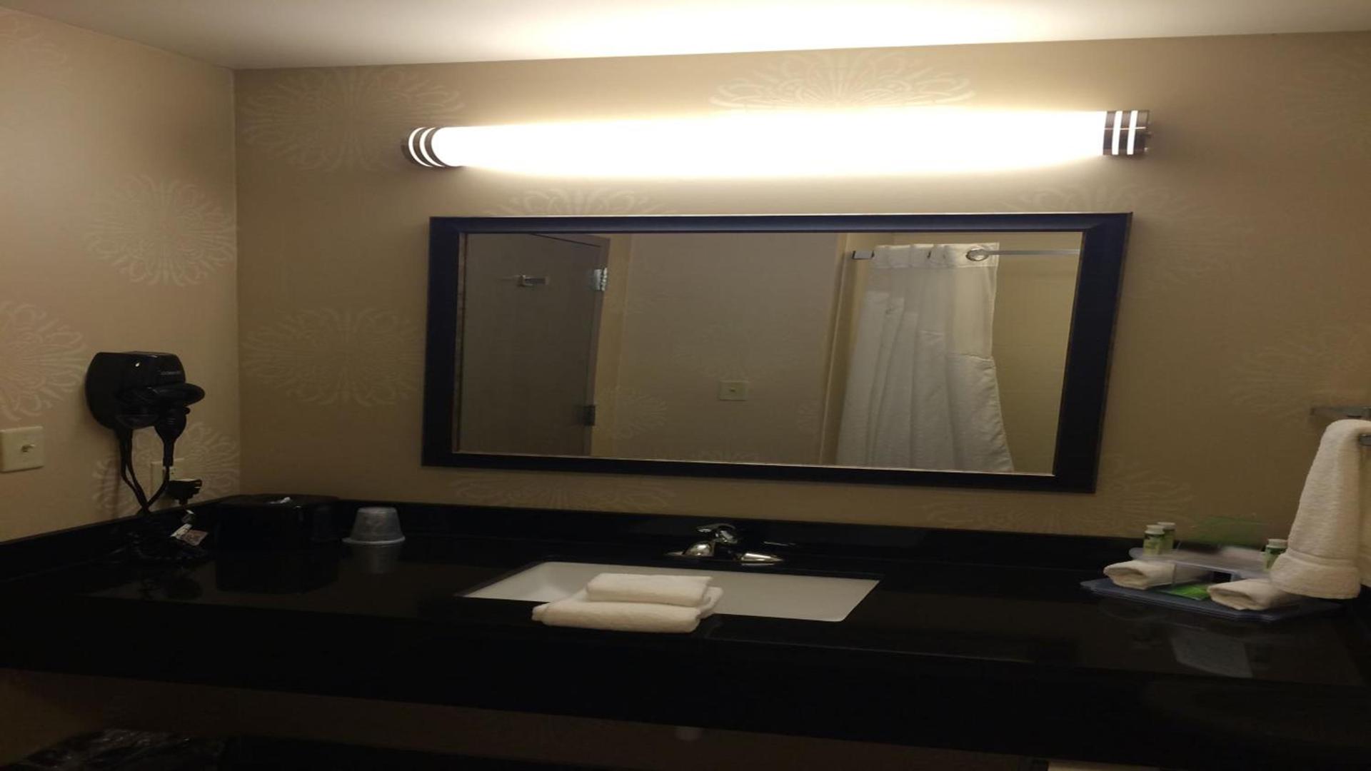 Holiday Inn Guin by IHG photo 20