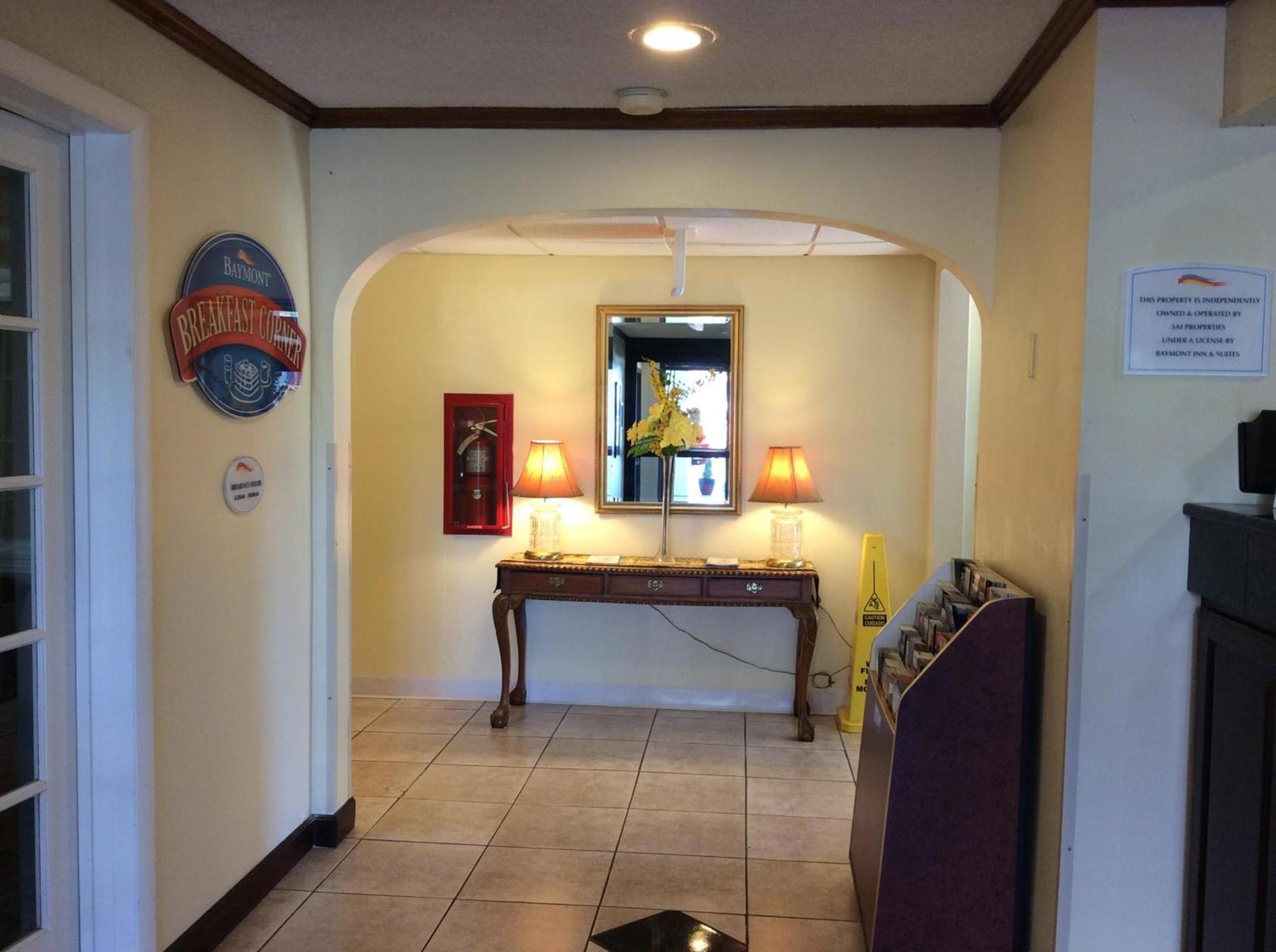 Best Western Greensboro Coliseum Inn photo 39