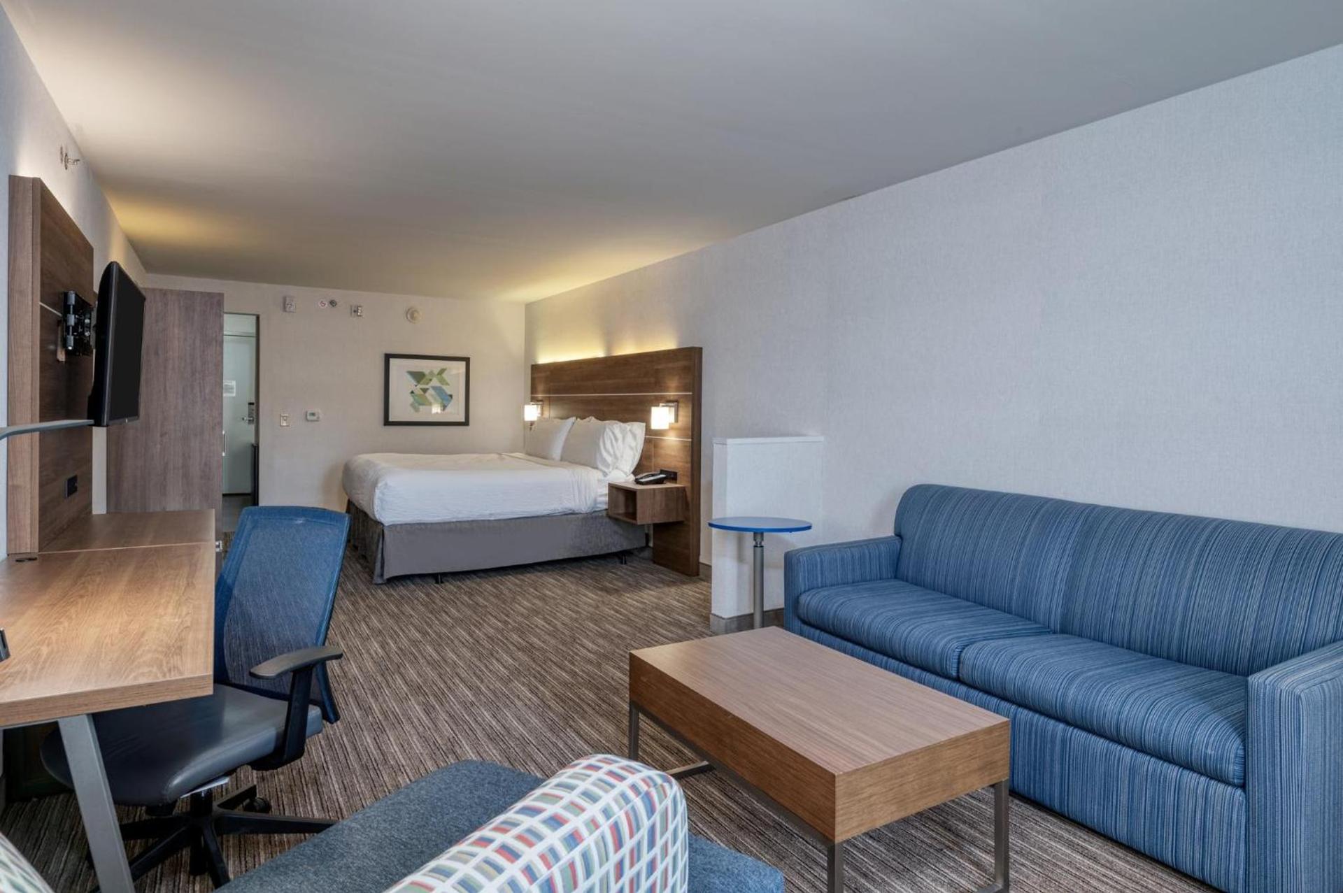 Holiday Inn Express Radcliff Fort Knox by IHG photo 55