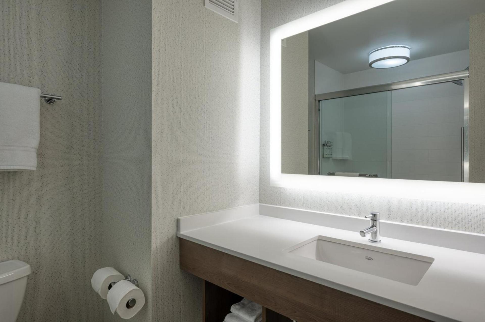 Holiday Inn Express Radcliff Fort Knox by IHG photo 28