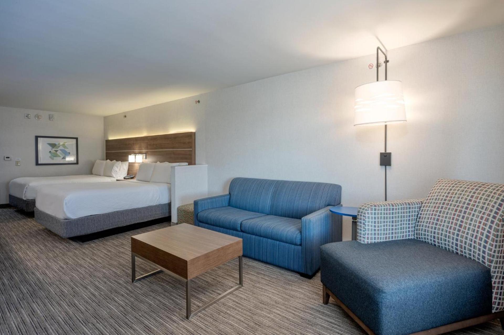 Holiday Inn Express Radcliff Fort Knox by IHG photo 35