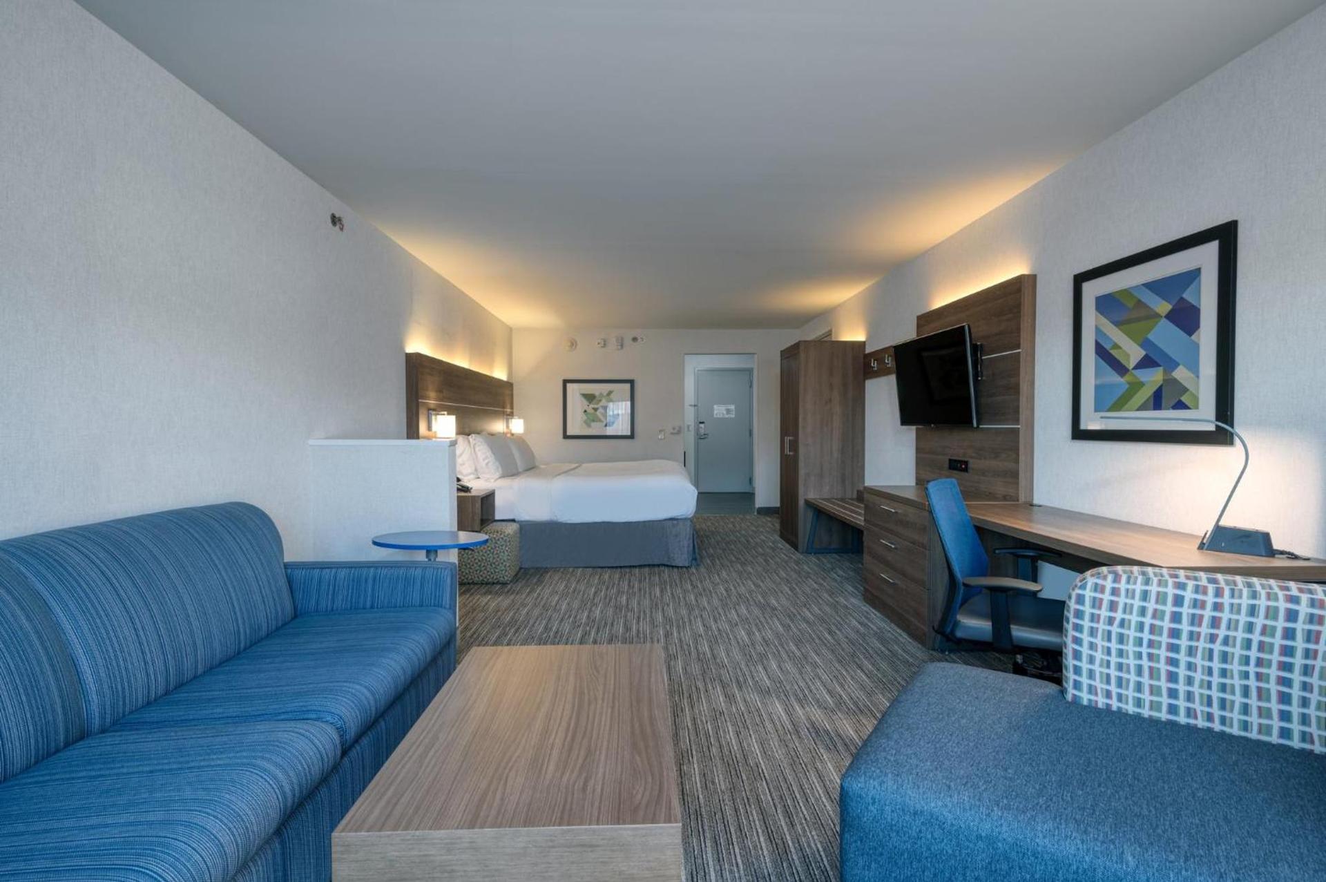 Holiday Inn Express Radcliff Fort Knox by IHG photo 48