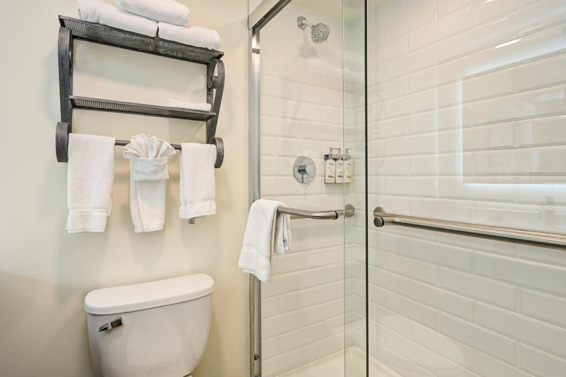 Holiday Inn - Piscataway - Somerset by IHG photo 27