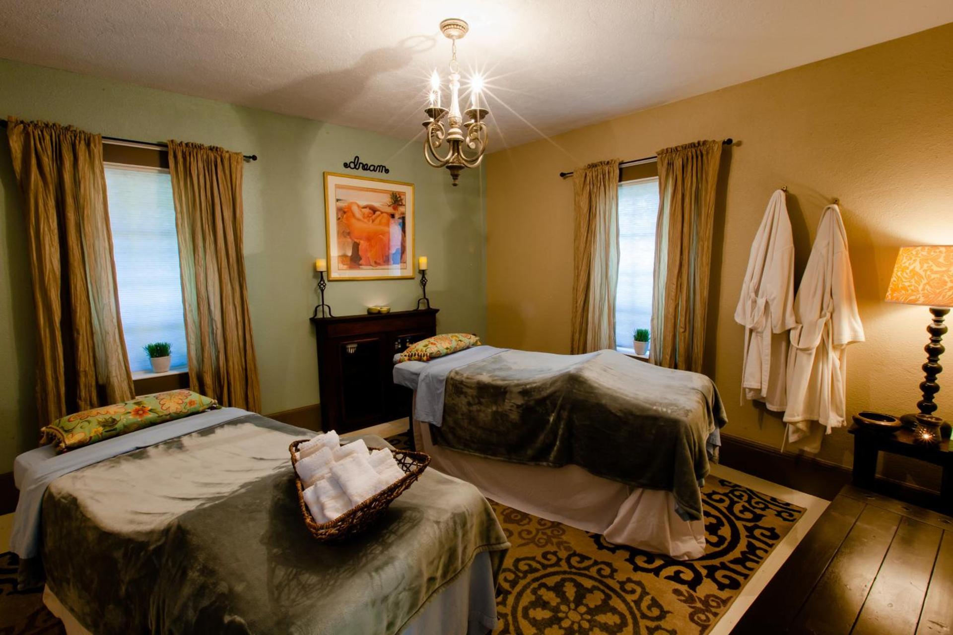 Strawberry Valley Inn photo 6