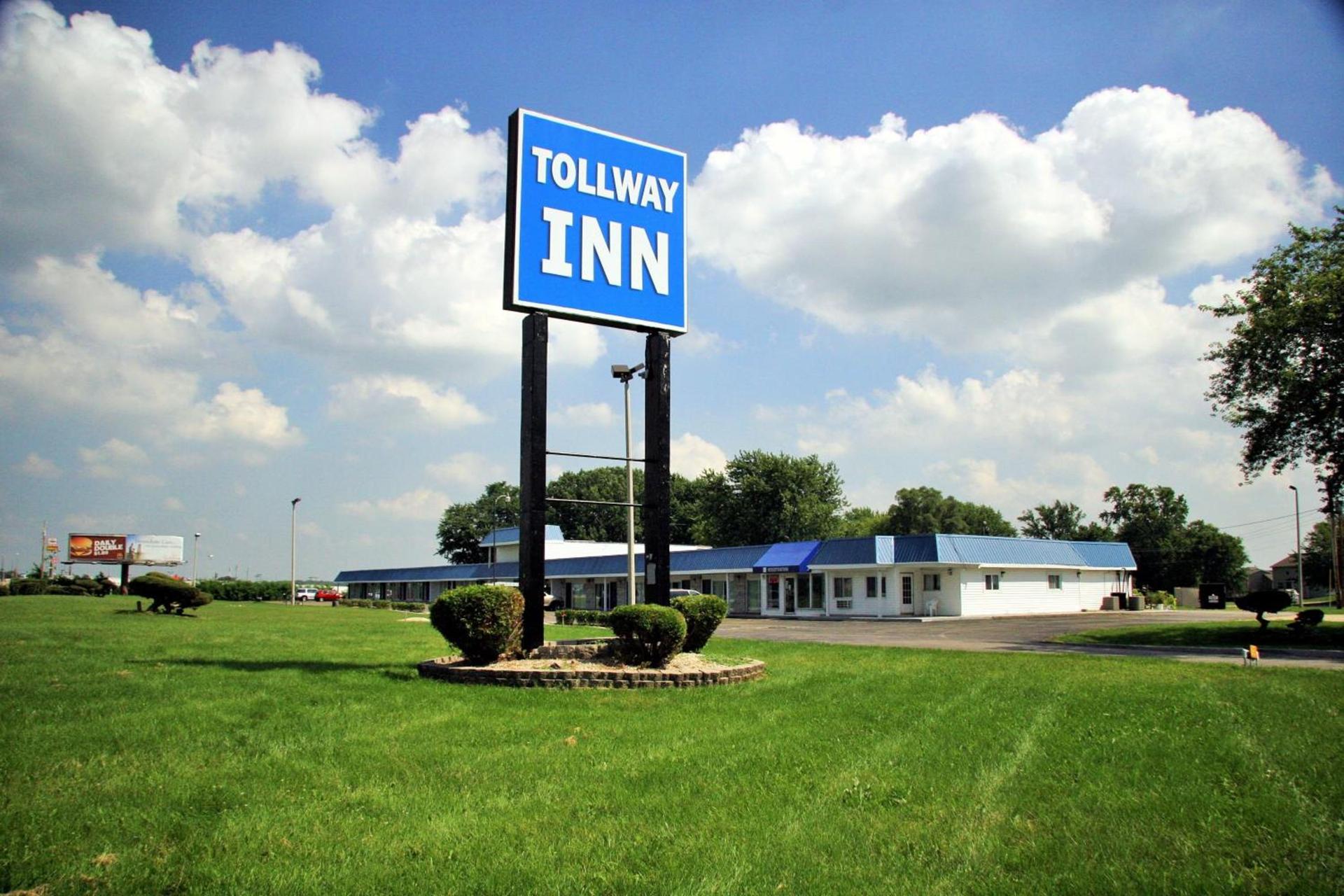 Tollway Inn Beloit photo 1