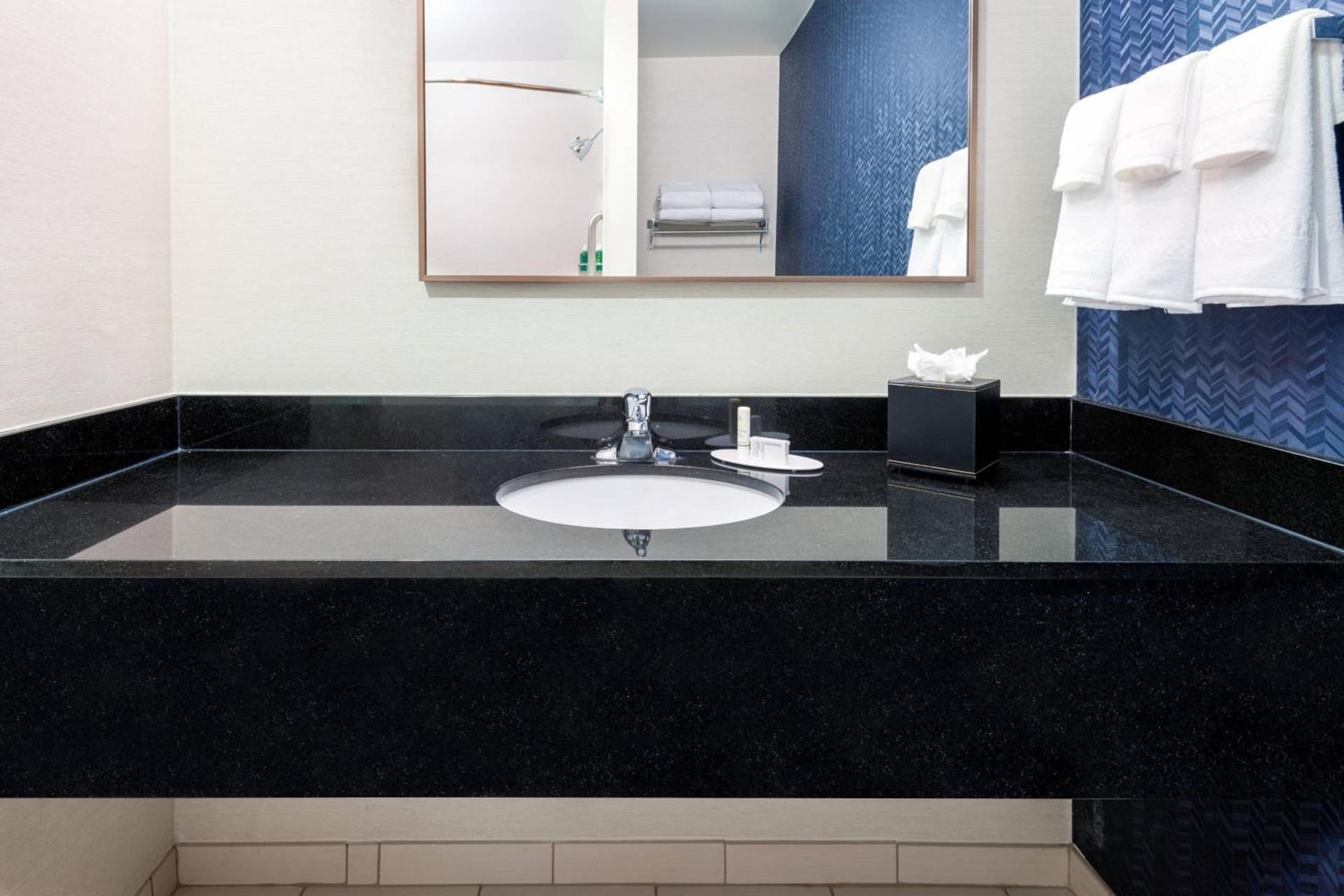 Fairfield Inn and Suites by Marriott Clearwater photo 21