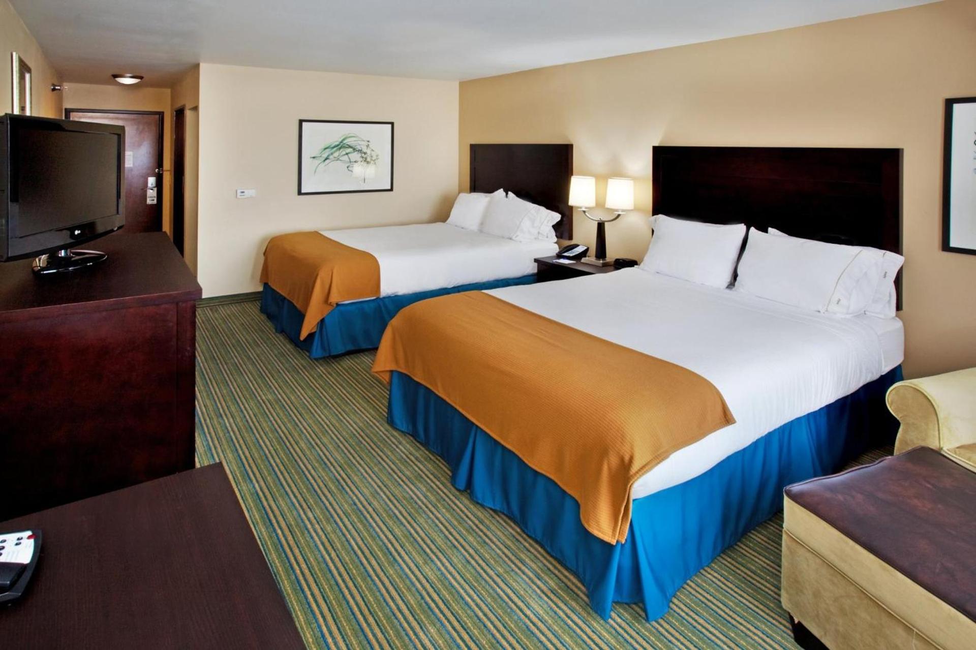 Holiday Inn Express- Waterloo/Cedar Falls by IHG photo 12