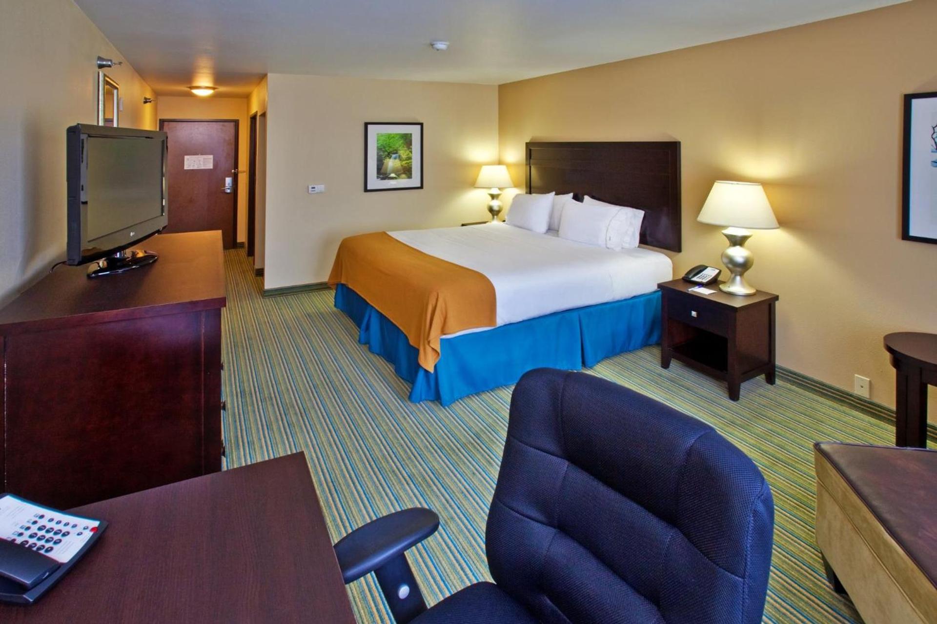 Holiday Inn Express- Waterloo/Cedar Falls by IHG photo 10