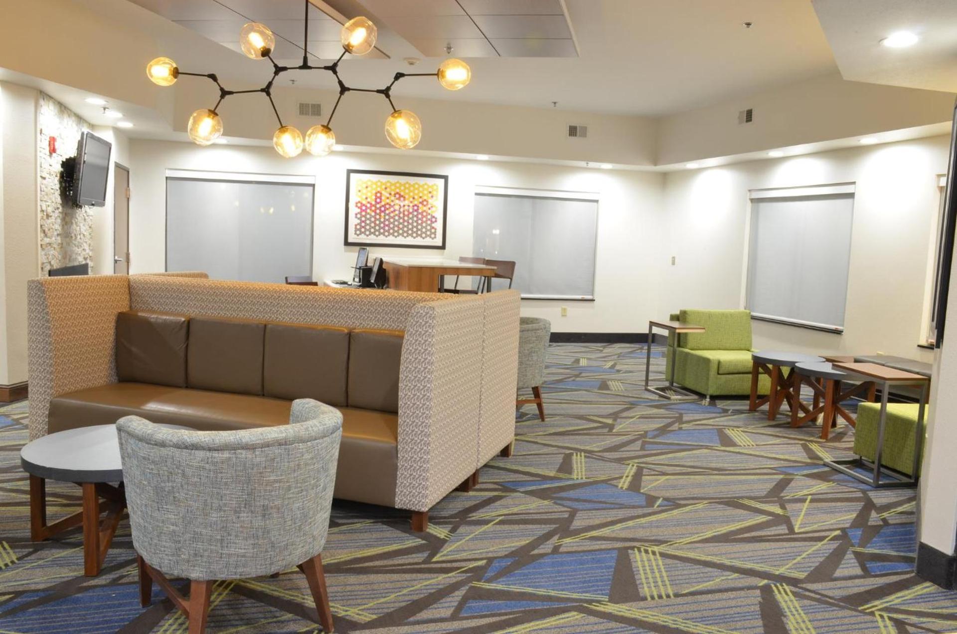 Holiday Inn Express- Waterloo/Cedar Falls by IHG photo 13