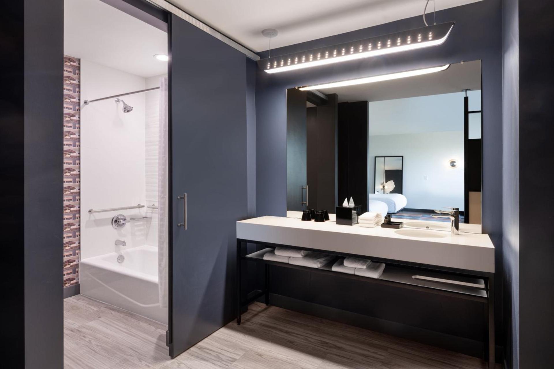 Aloft by Marriott Austin South photo 17
