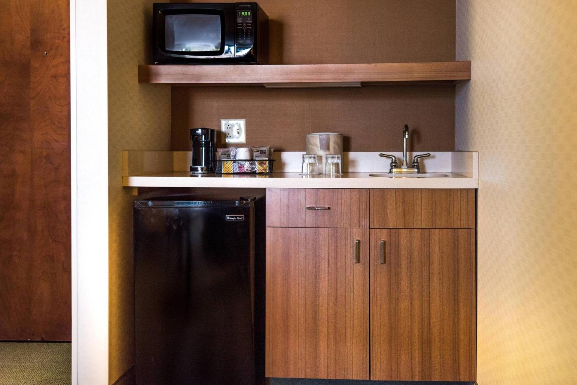 SpringHill Suites by Marriott Chicago Naperville Warrenville photo 13