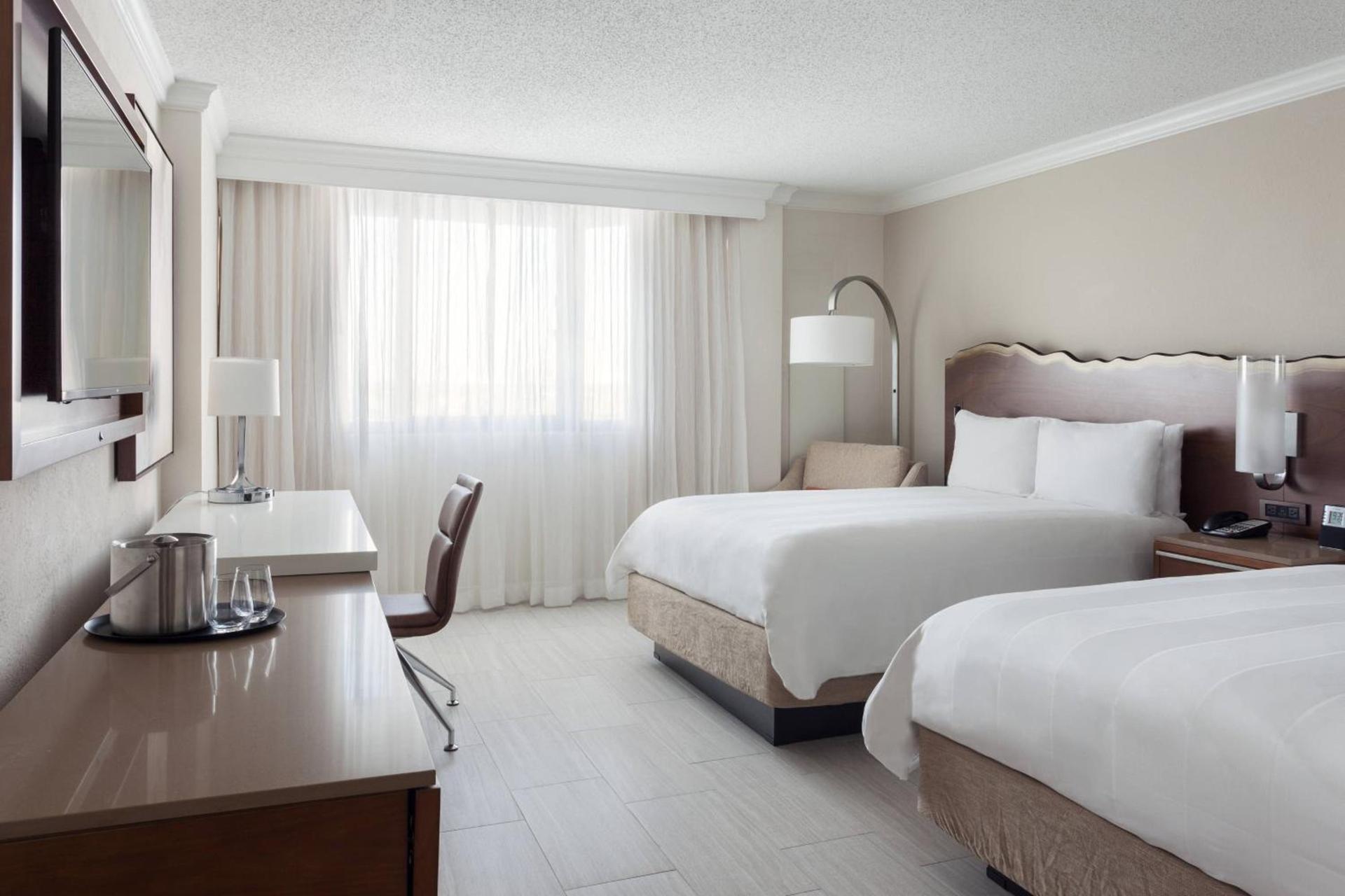 Fort Lauderdale Marriott Harbor Beach Resort & Spa photo 15