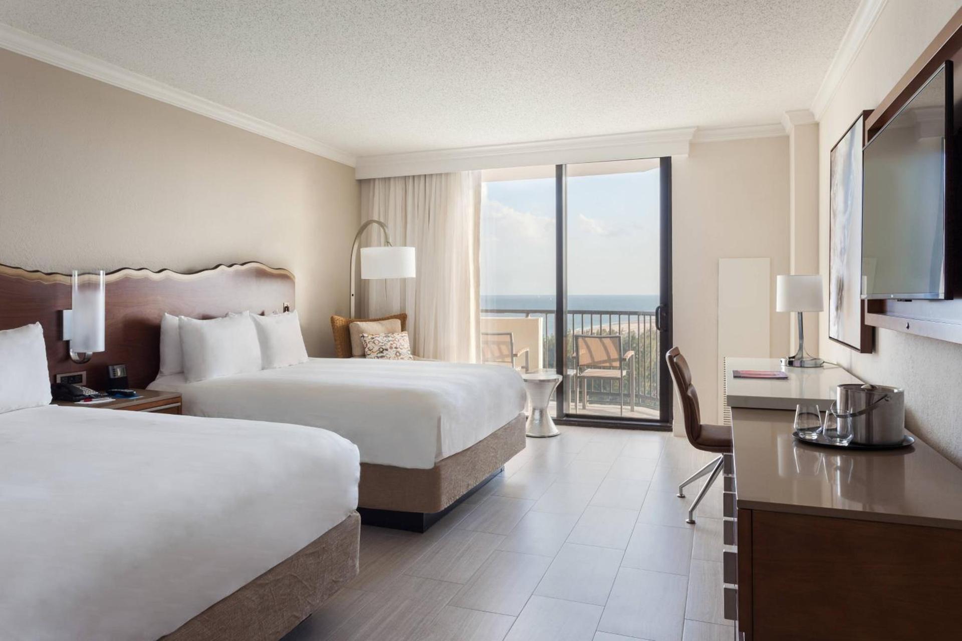 Fort Lauderdale Marriott Harbor Beach Resort & Spa photo 16