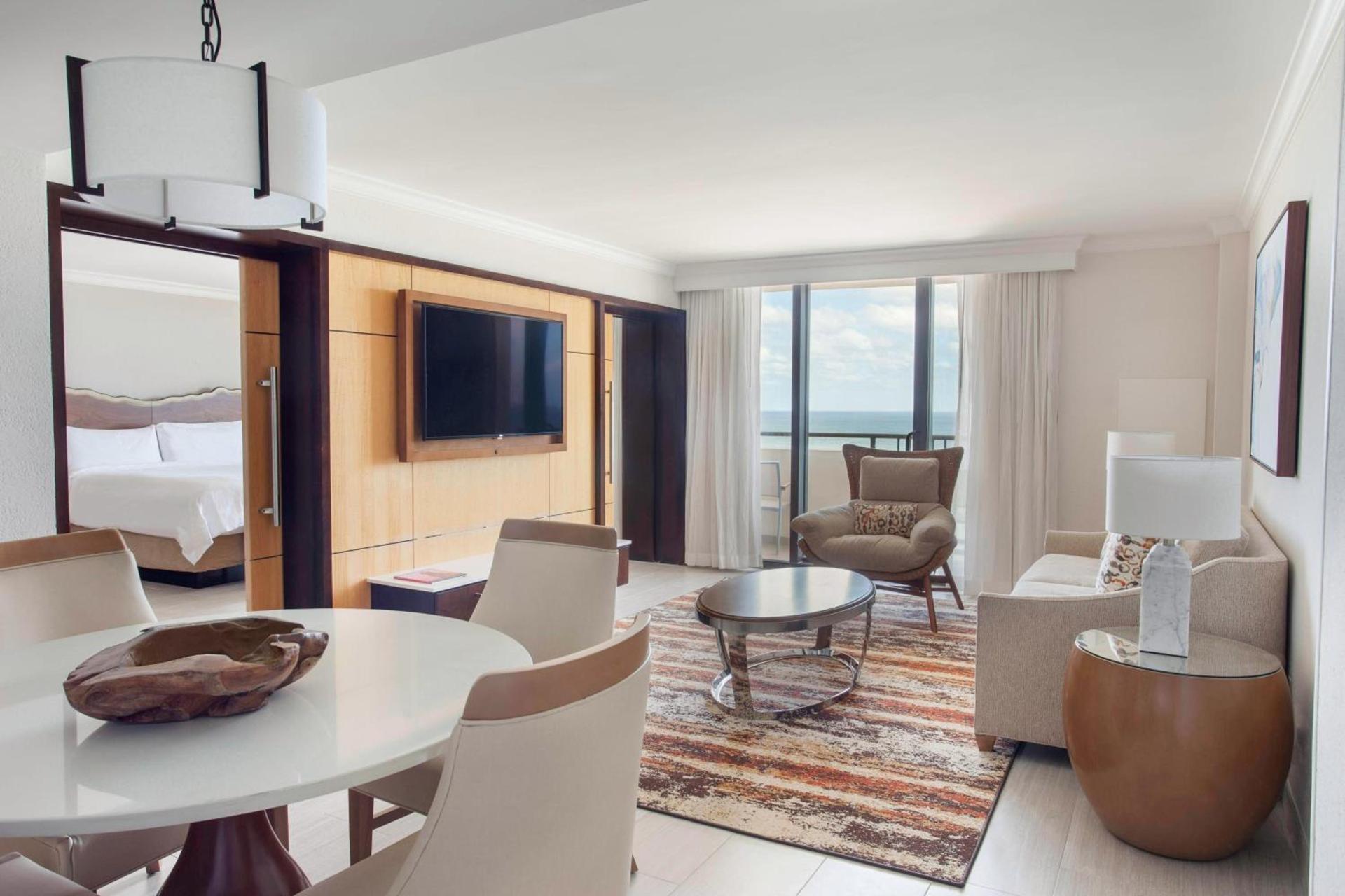 Fort Lauderdale Marriott Harbor Beach Resort & Spa photo 32