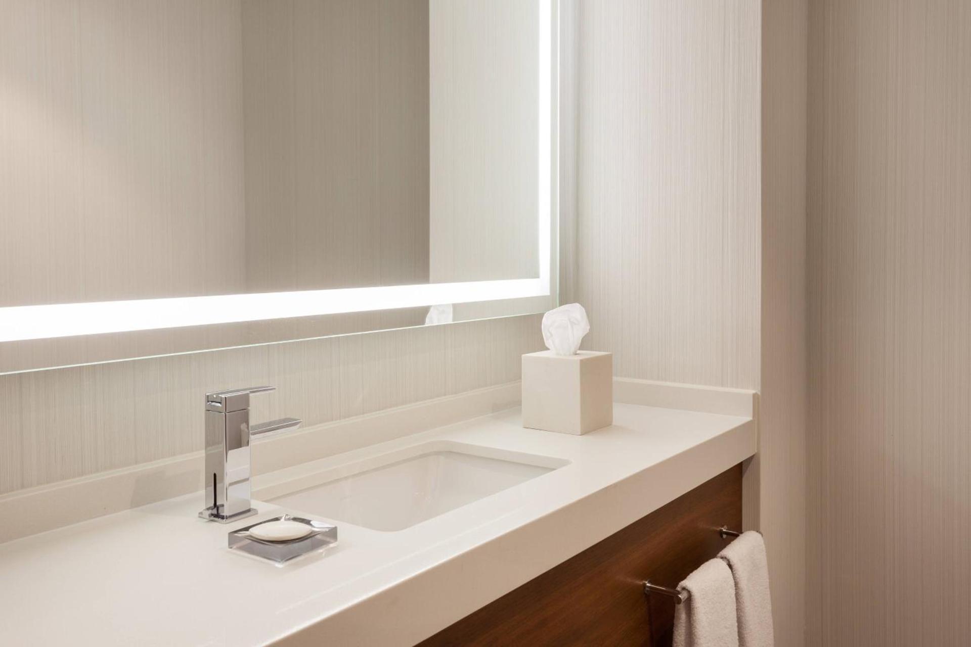 Fort Lauderdale Marriott Harbor Beach Resort & Spa photo 42