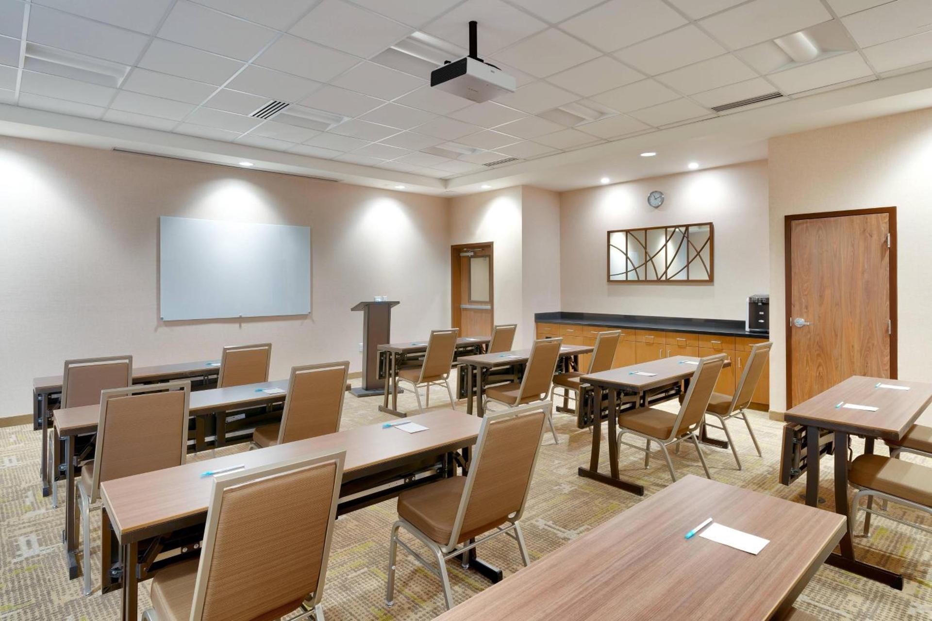 Fairfield by Marriott Inn & Suites Denver West - Federal Center photo 41