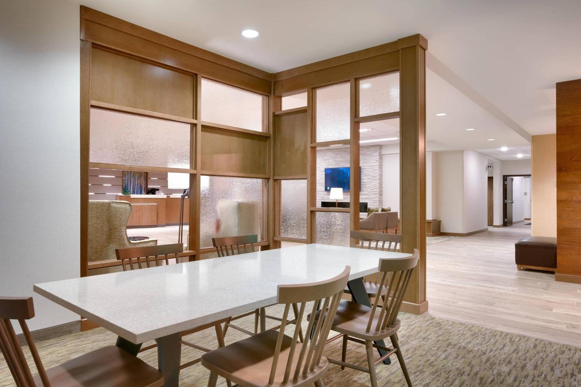 Fairfield by Marriott Inn & Suites Denver West - Federal Center photo 8