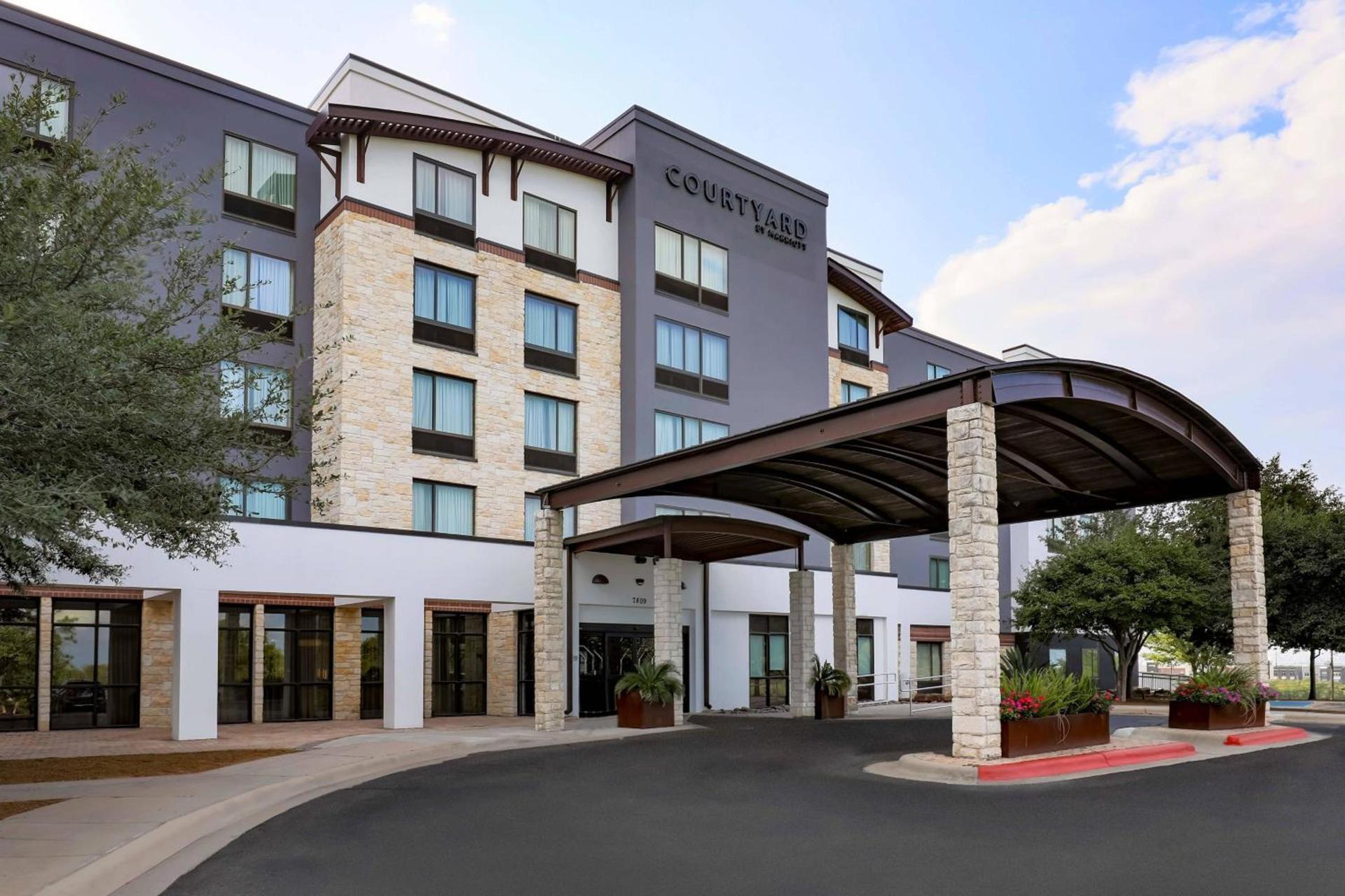 Courtyard Austin Airport photo 1