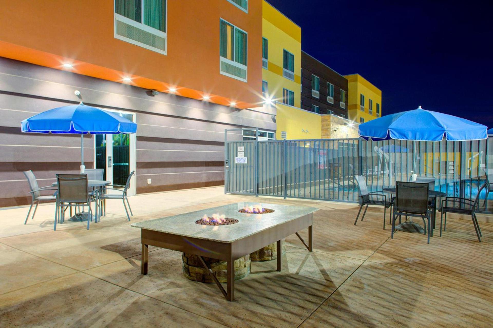Fairfield Inn & Suites by Marriott Bakersfield North/Airport photo 20