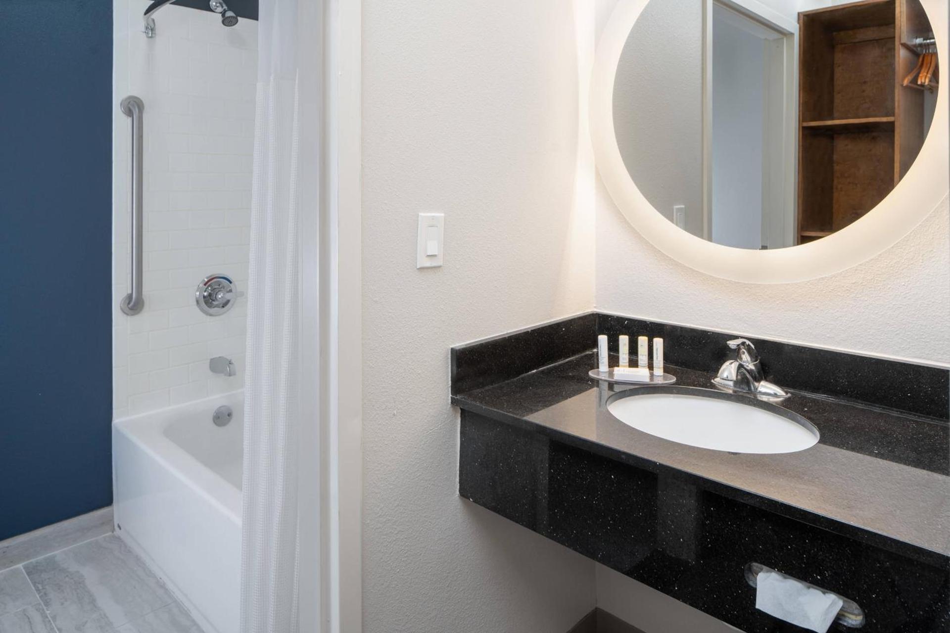 Fairfield Inn and Suites by Marriott Lake Charles - Sulphur photo 11