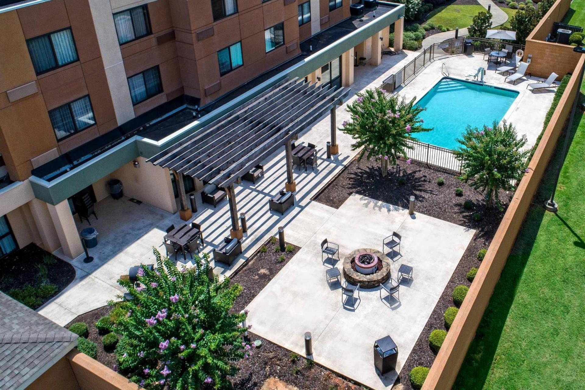 Courtyard by Marriott Troy photo 5