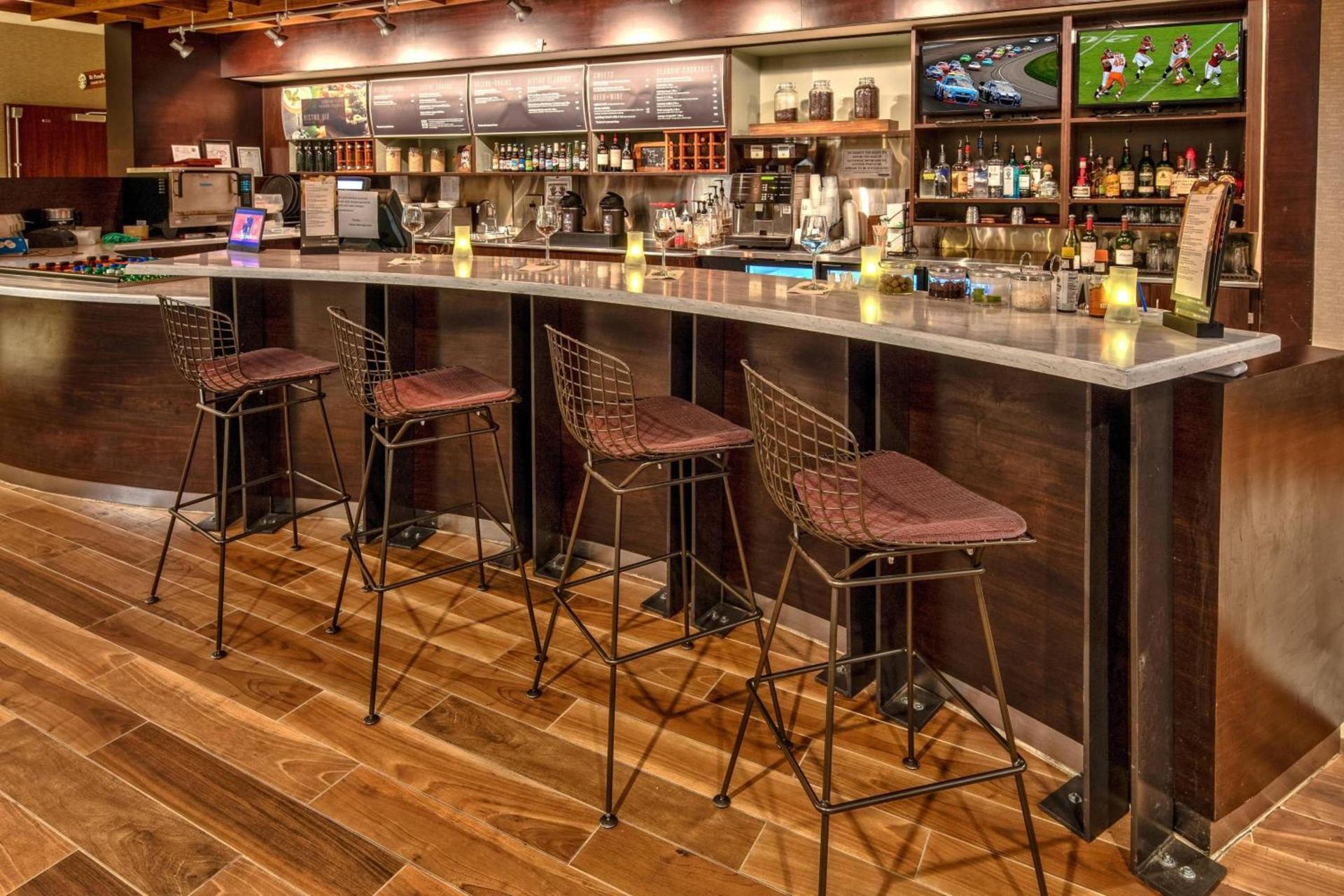 Courtyard by Marriott Troy photo 24