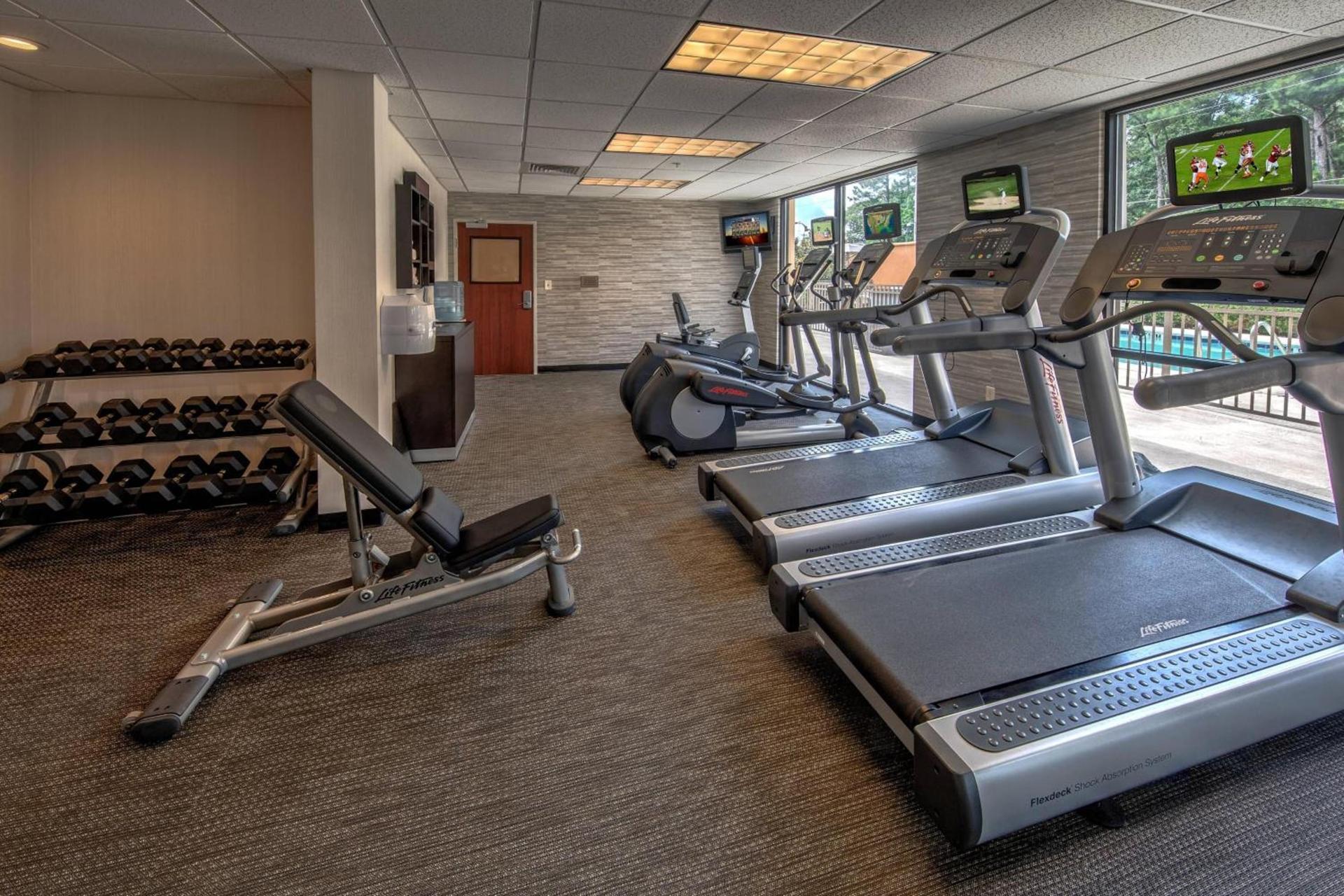 Courtyard by Marriott Troy photo 32