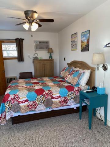 Little Bluff Inn photo 12