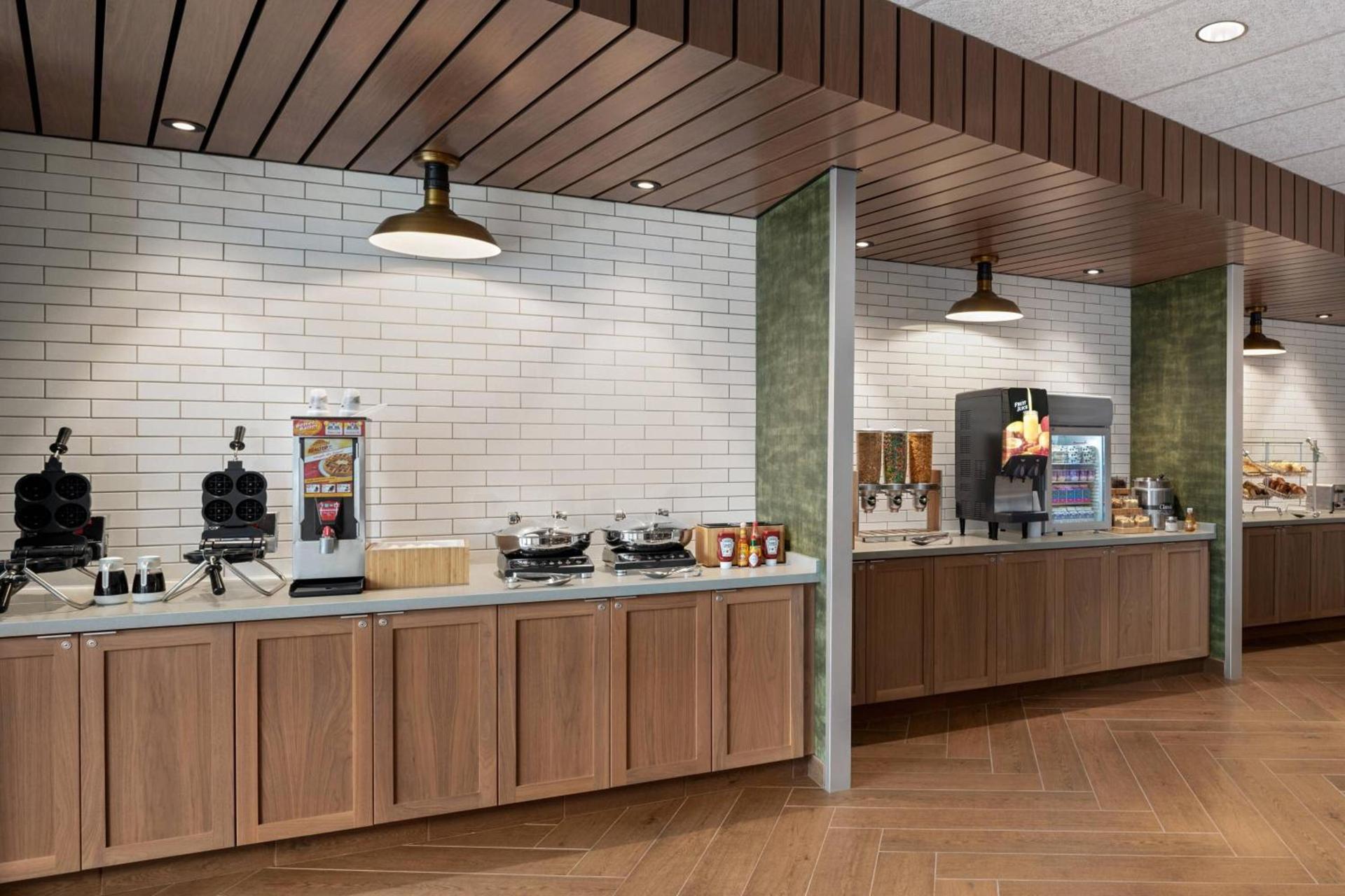 Fairfield Inn & Suites by Marriott Milwaukee West photo 23