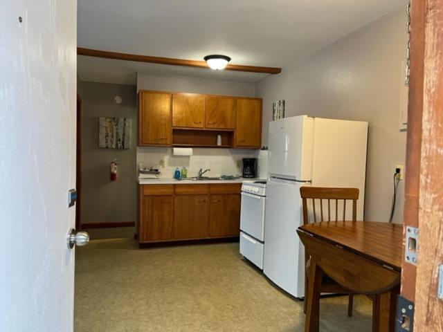 Little Bluff Inn photo 10