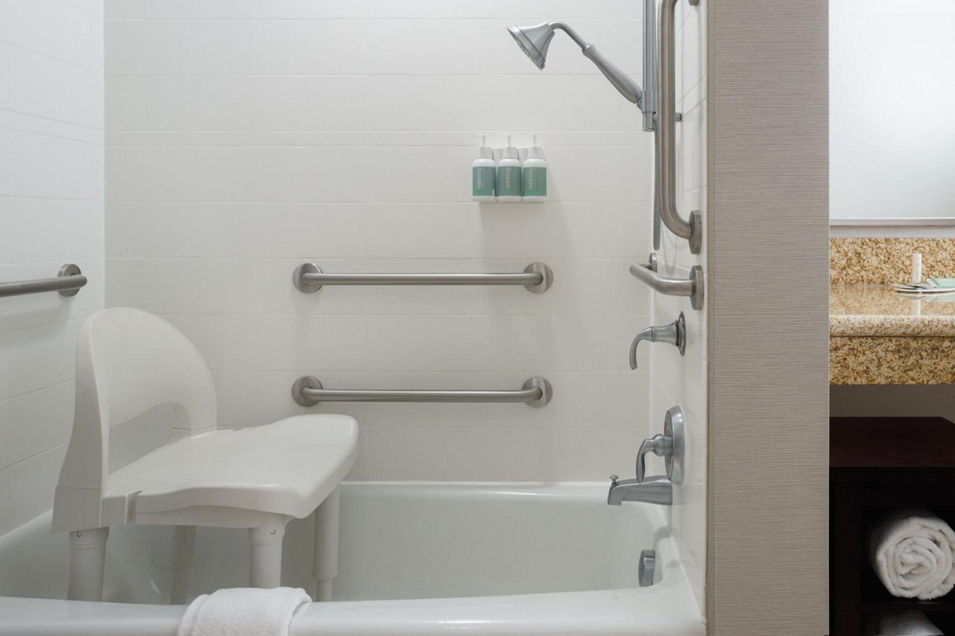 Courtyard by Marriott Boone photo 16