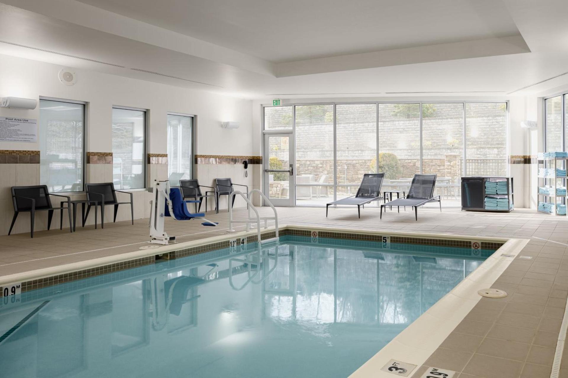 Courtyard by Marriott Boone photo 38
