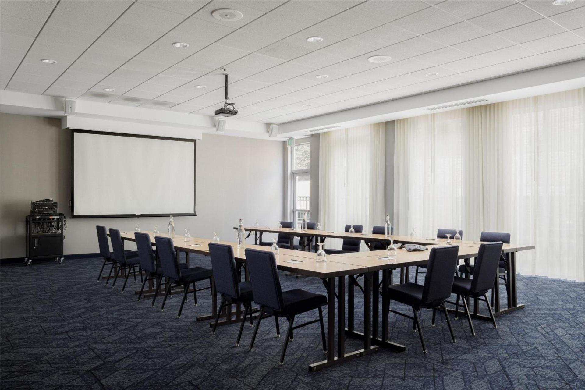 Courtyard by Marriott Boone photo 40