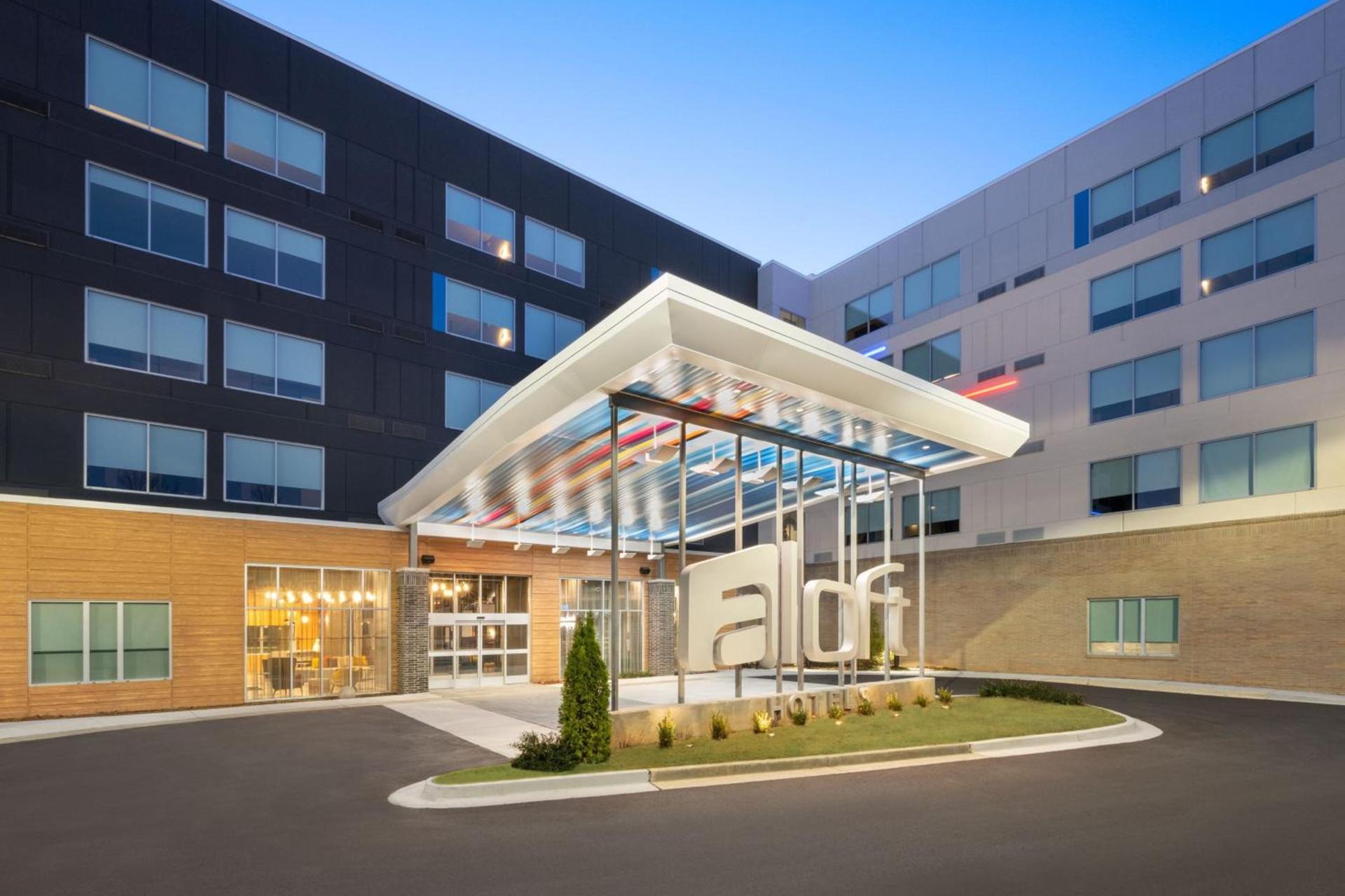 Aloft by Marriott Lawrenceville Sugarloaf photo 2