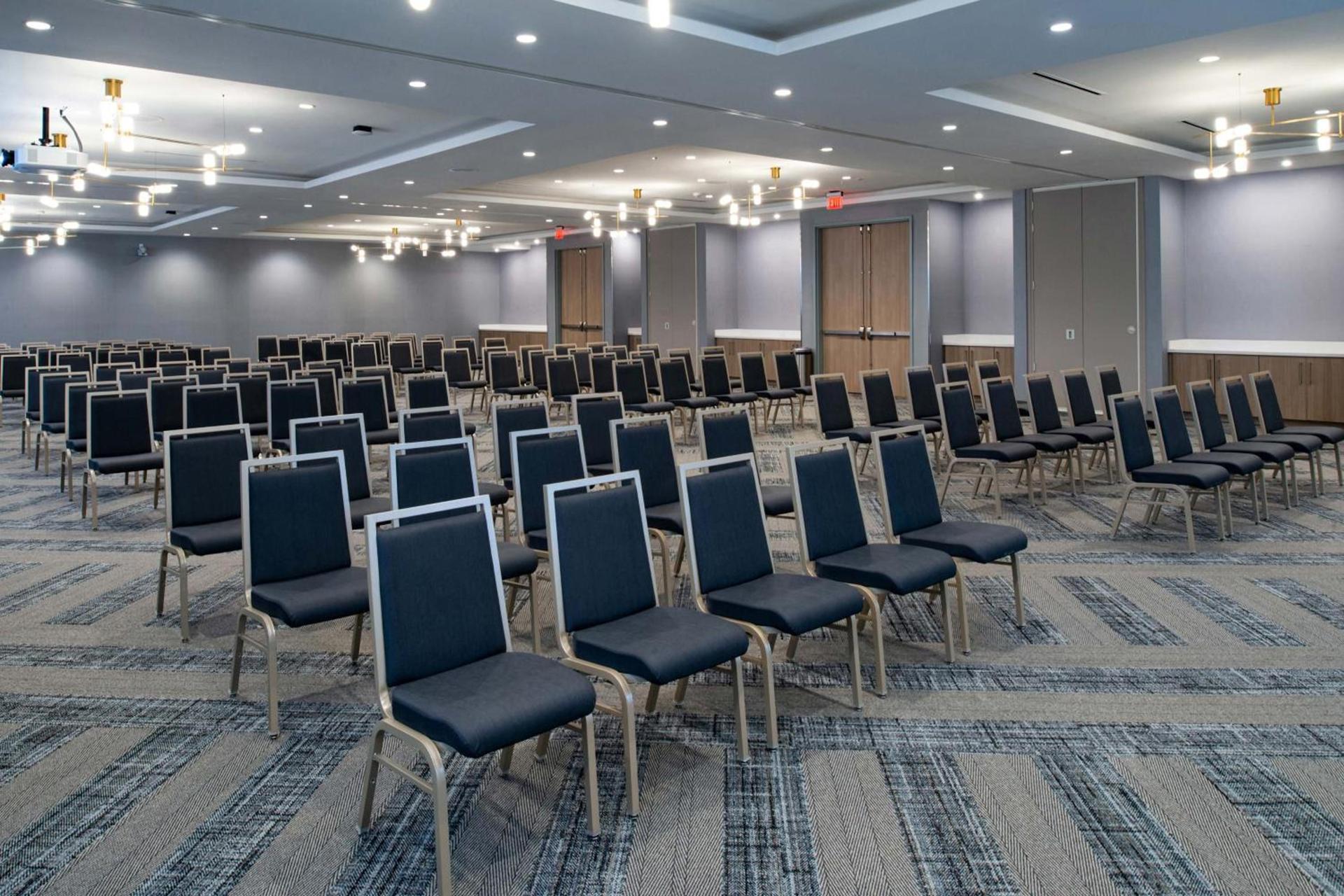 Aloft by Marriott North Kansas City photo 21