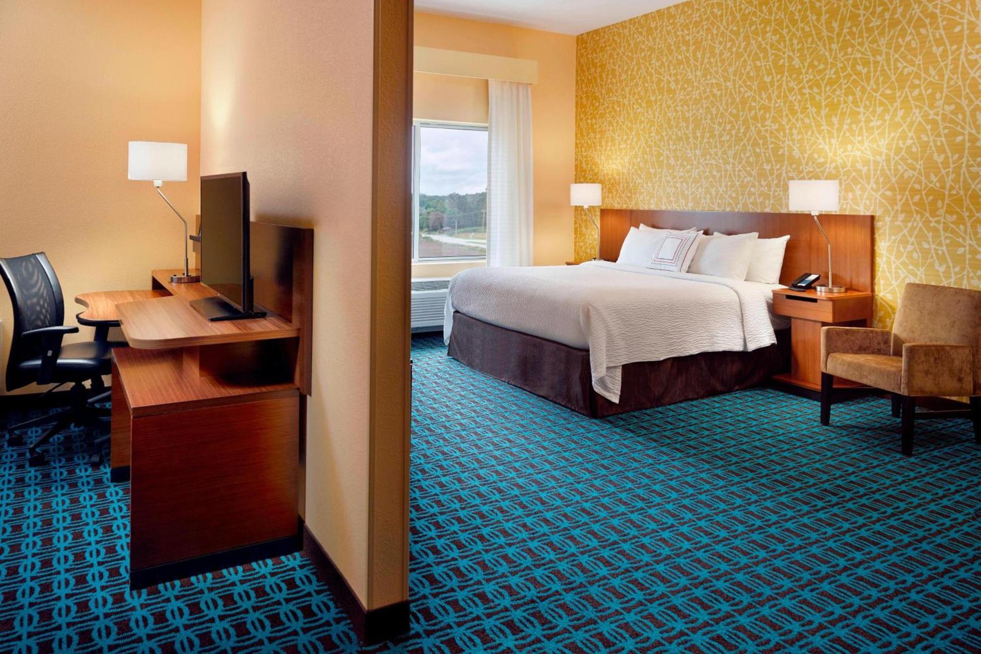 Fairfield Inn & Suites by Marriott Hendersonville Flat Rock photo 12