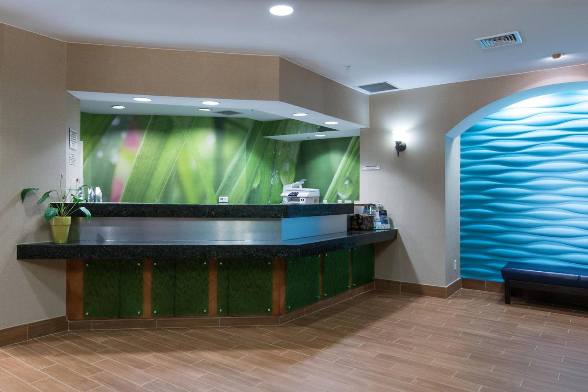 SpringHill Suites by Marriott Greensboro photo 2