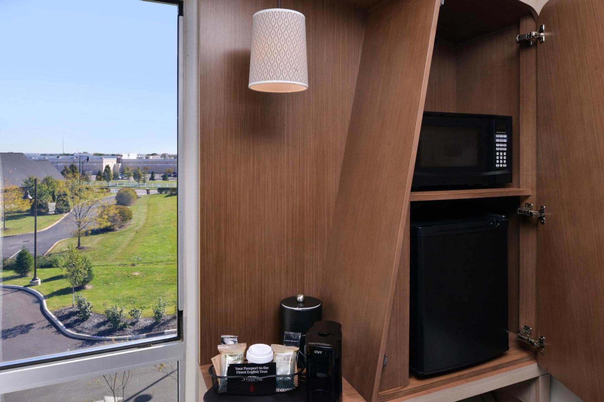 Courtyard by Marriott Columbus Grove City photo 12