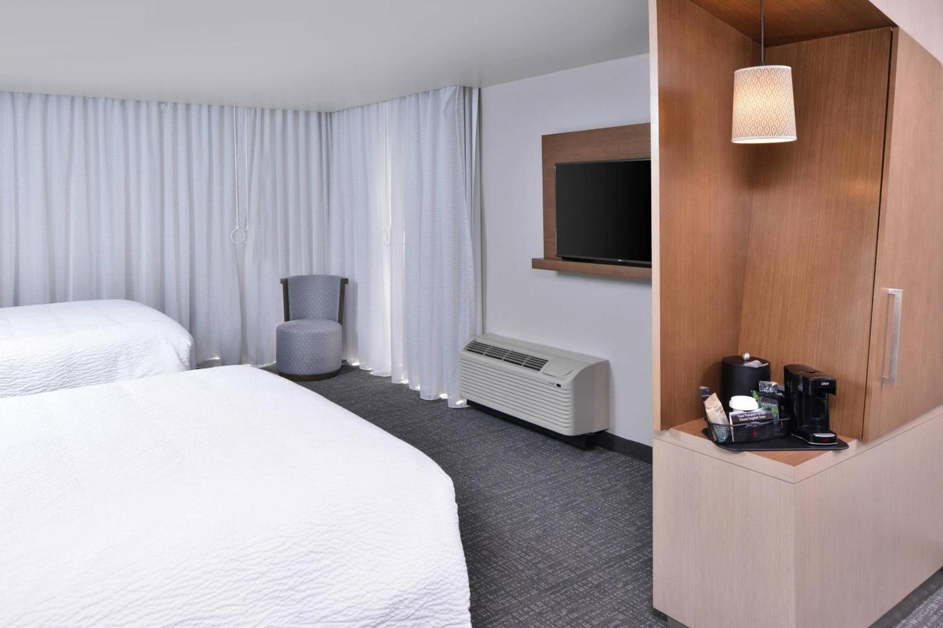 Courtyard by Marriott Columbus Grove City photo 26
